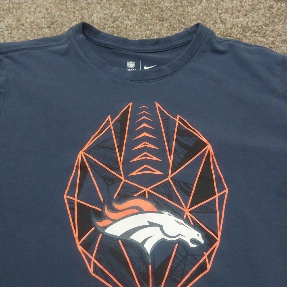 Men's Nike Denver Broncos NFL T-Shirt Large Blue Dri-Fit Athletic Cut Graphic